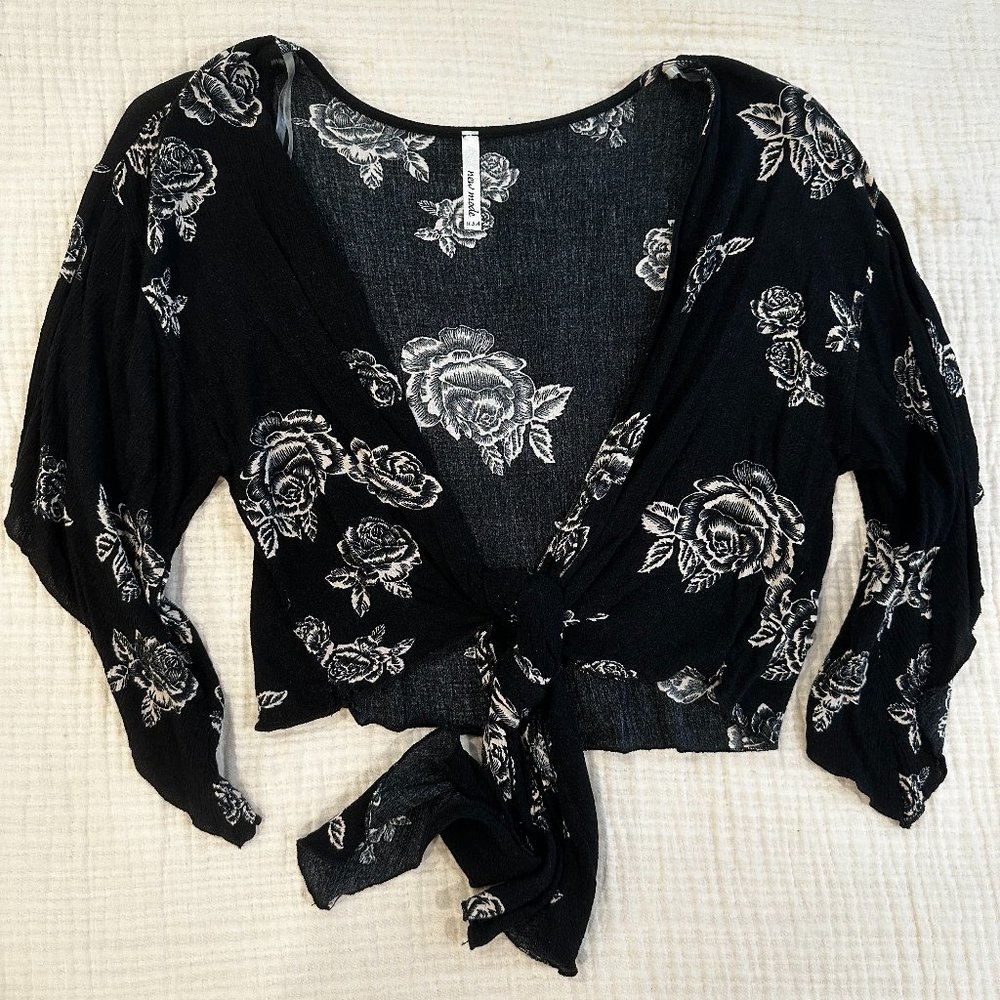 New Mode Front Tie Floral Blouse Top